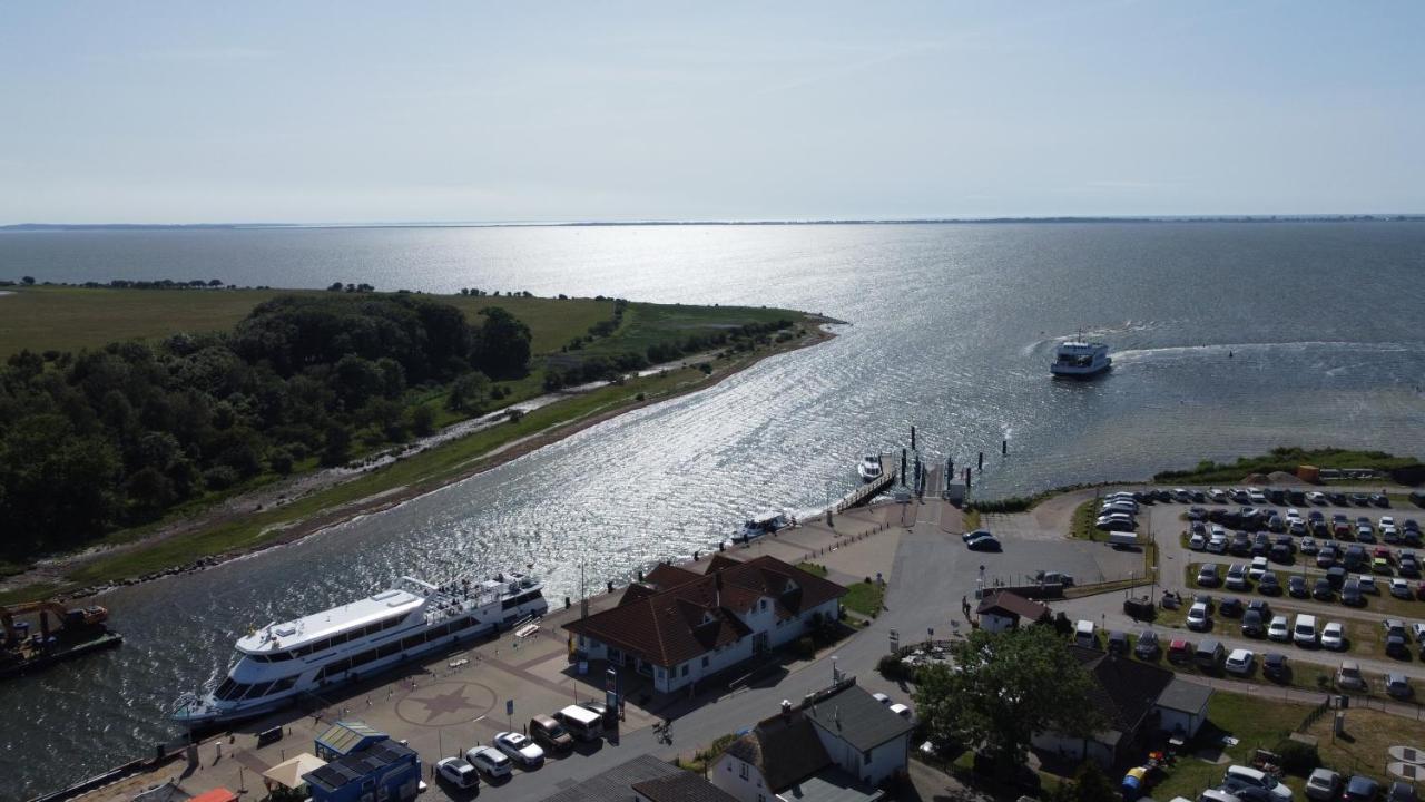 Reetferienhaus - Schaprode Hafen Экстерьер фото